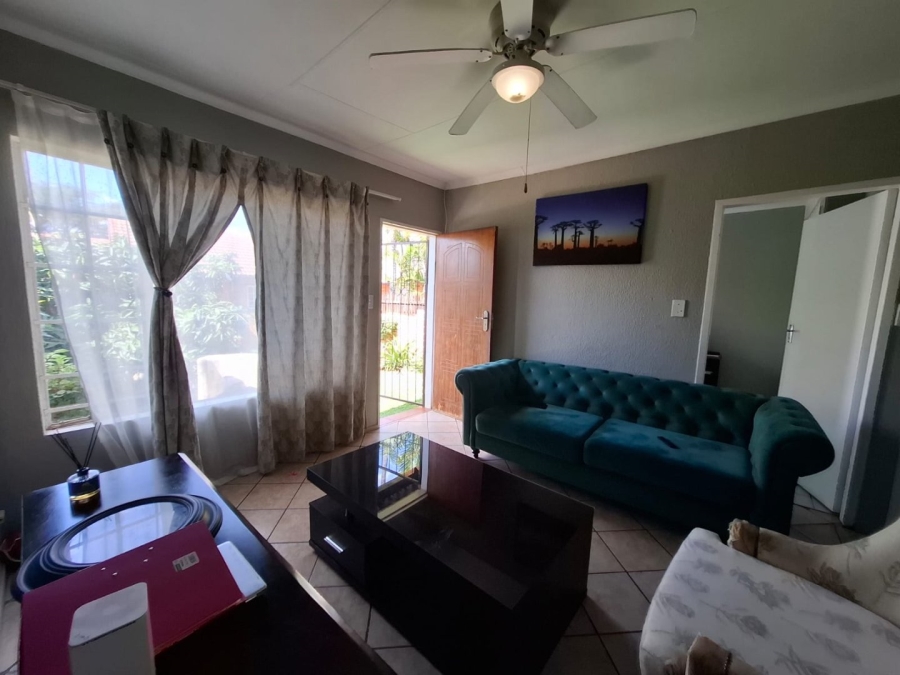 2 Bedroom Property for Sale in Safari Gardens North West